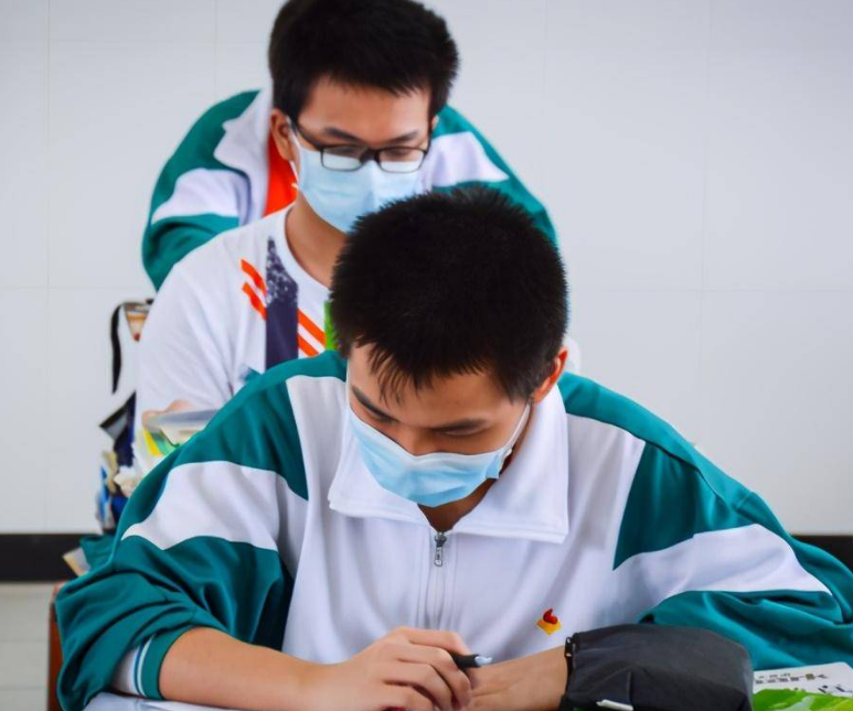 高三学生走“单招”是什么意思？单招和高考区别在哪，考生要清楚