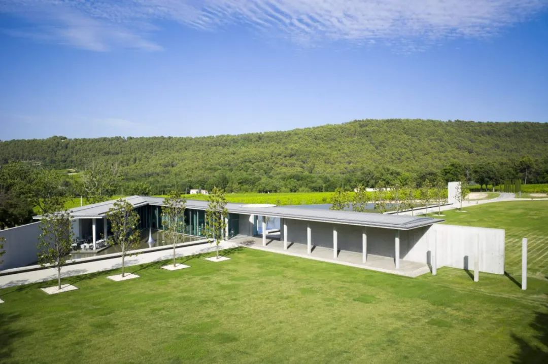 建筑界的木桶酒标大集，普利兹克大师云集的拉寇特酒庄