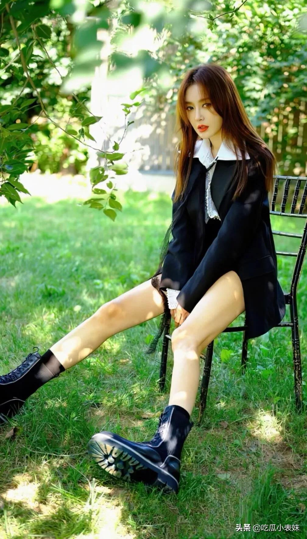 秦岚，美艳绝伦，网友：我的女神