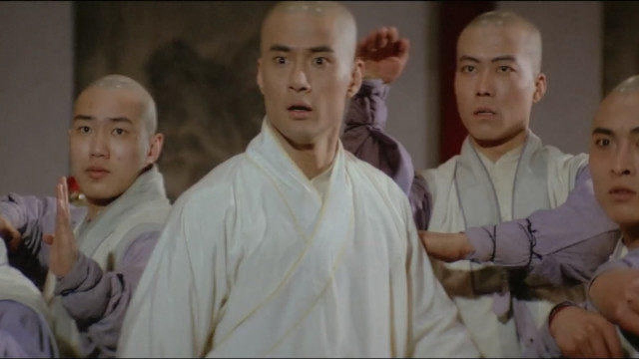 电影拍摄出来的效果不错,观众反响很好,加上于荣光脑袋算是机灵,犯过