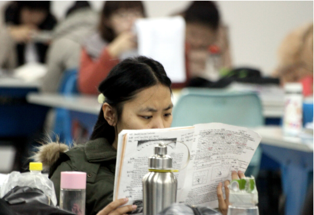 高考是如何命题的，文科综合到底怎么综合？文综至少要考多少分？