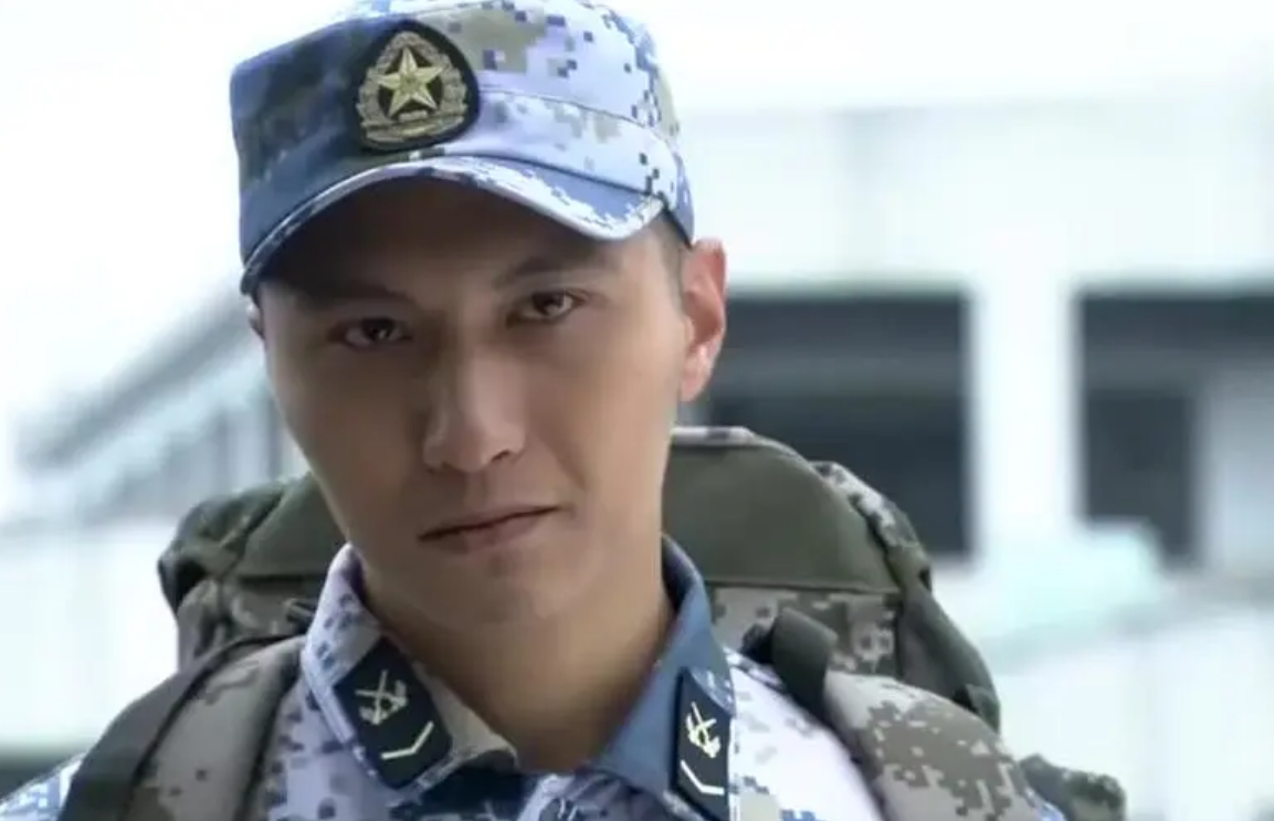 经典军旅剧《火蓝刀锋》：12位让人印象最深刻的角色