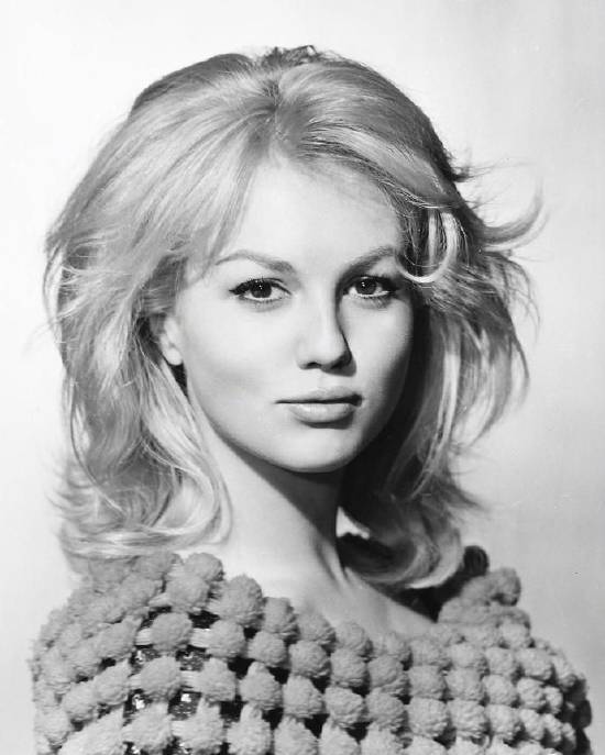 12月份刚开始!已有5位知名巨星去世,著名电影编剧陆柱国也在列