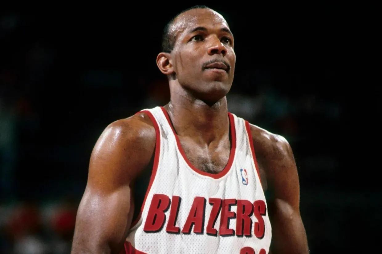 nba退役巨星有哪些（美媒列出了球衣被多支球隊退役的15名NBA球員，喬丹也僅兩支而已）