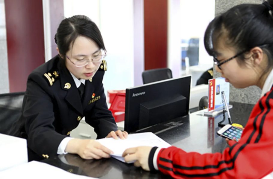 “谁给你的勇气”？公务员晒“辞职信”后，让体制内的人羡慕不已