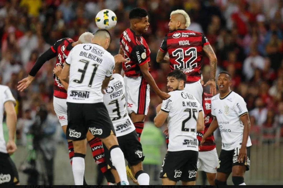 巴西足球甲级联赛第35轮综述：帕尔梅拉斯队获胜提前三轮夺冠