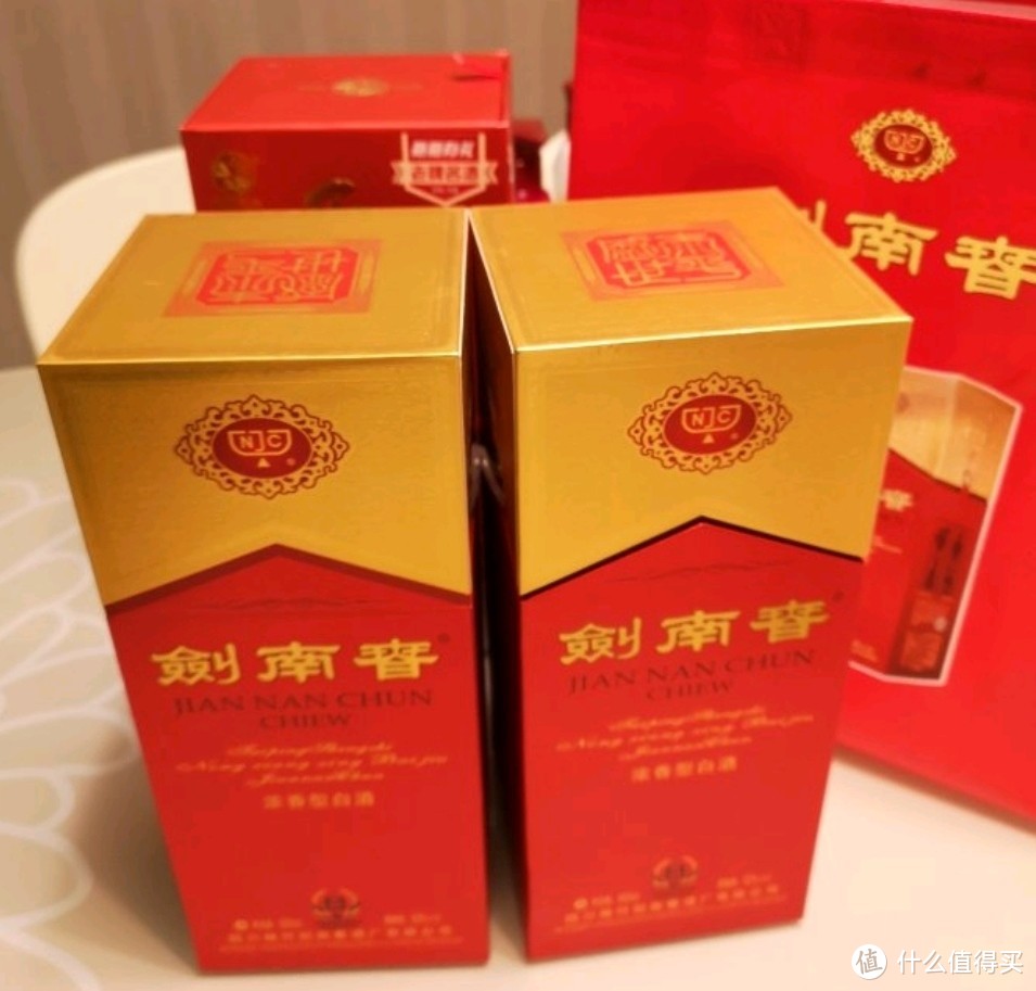 收藏级中国白酒投资购买指南（值得收藏的中端白酒）