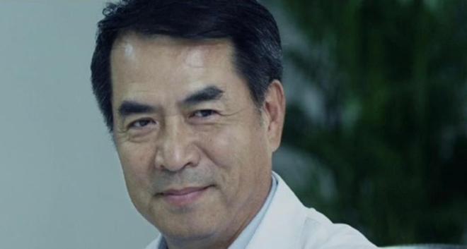 廖京生说起廖京生,妥妥的老干部形象,他担得起"老戏骨"这个称呼,他