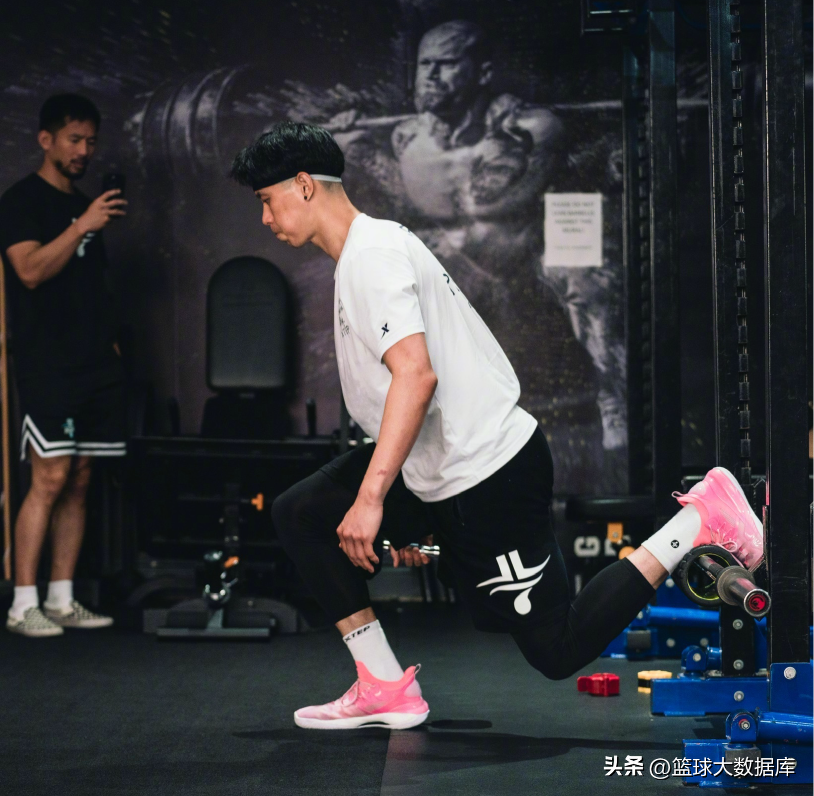 林書豪是哪里人（林書豪加盟廣州隊全過程！合同曝光白菜價，郭士強一舉三得）