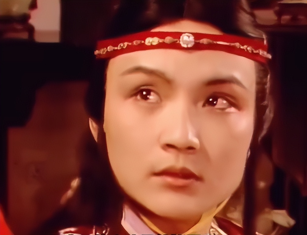 为演贾宝玉他被中央台送去整容，35年后整容处敏感的像天气预报