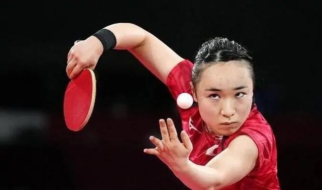 伊藤美诚身高一米五几岁(身高1米7！日乒一姐伊藤美诚晒近照高了一个度：我最爱穿高跟鞋)