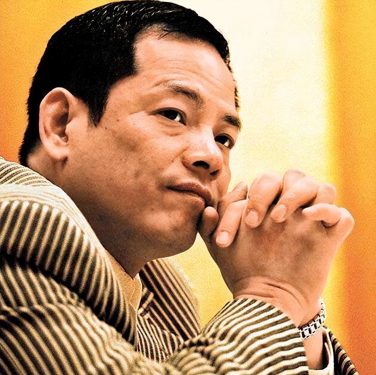 澳门黑帮教父崩牙驹,炸警司入狱后赌王亲自保他,今身份令人意外