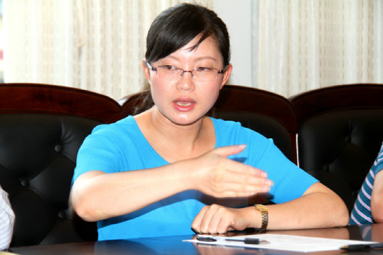 段颖通报两次提到"男女关系",两者概念不同,看她成长照片明白