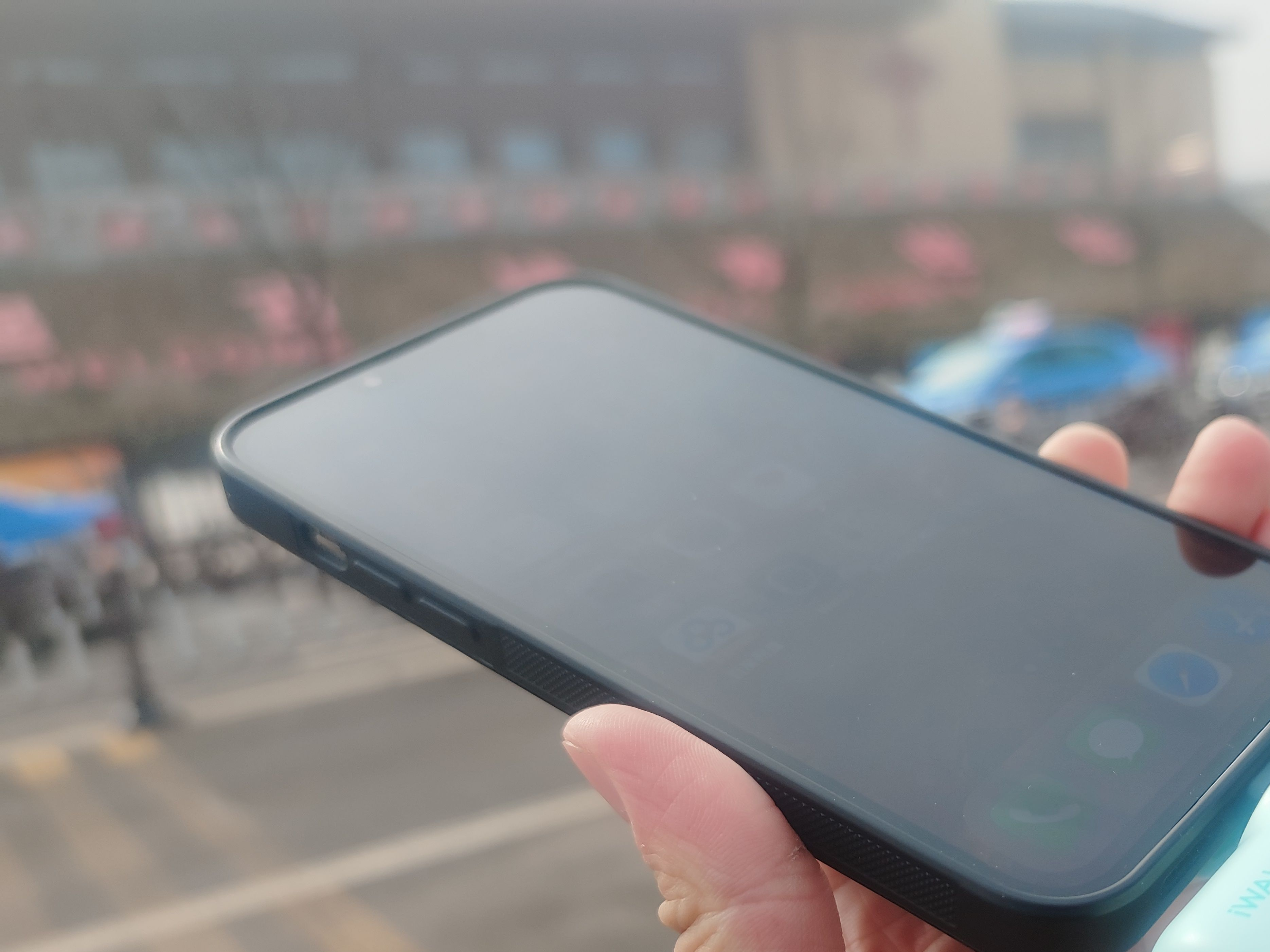 体积小巧携带方便、快充效率高，iWALK口袋宝Pro闪充版