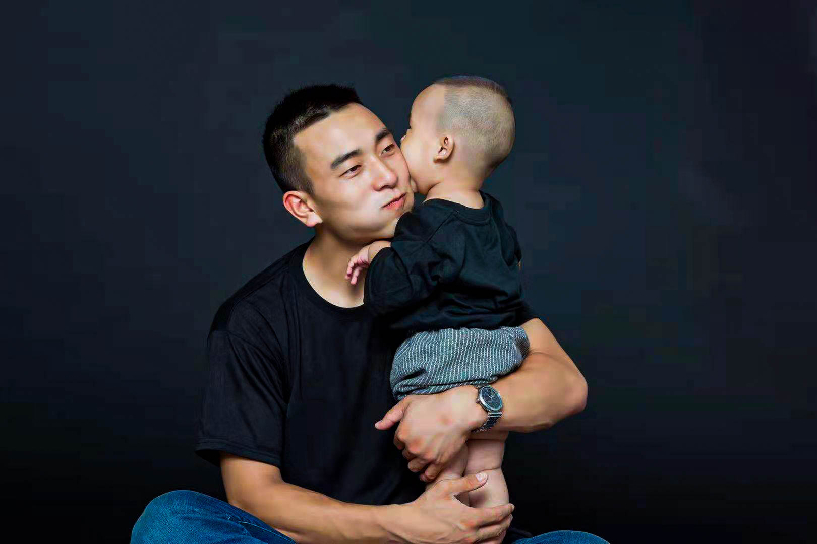 尖刀班的五天五夜（老兵故事 - 铁骨柔情好班长胡亚飞）