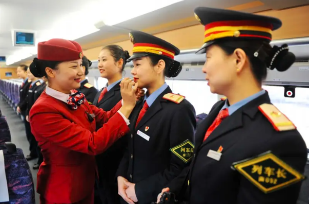 毕业想进铁路局，这4个专业值得学生考虑，招聘数量多且待遇好