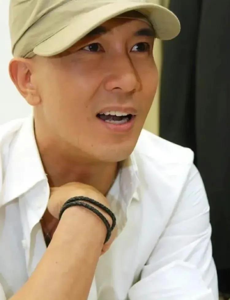 相比于汪小菲，10个细节看透大S“新欢”的为人