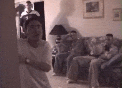 19岁不听话，22岁骨病，24岁含笑离世，才华横溢曾打败周杰伦