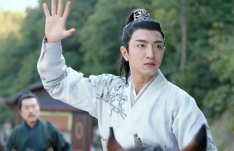 明明不适合角色却非要演，到底是导演眼睛瞎，还是演员太自信