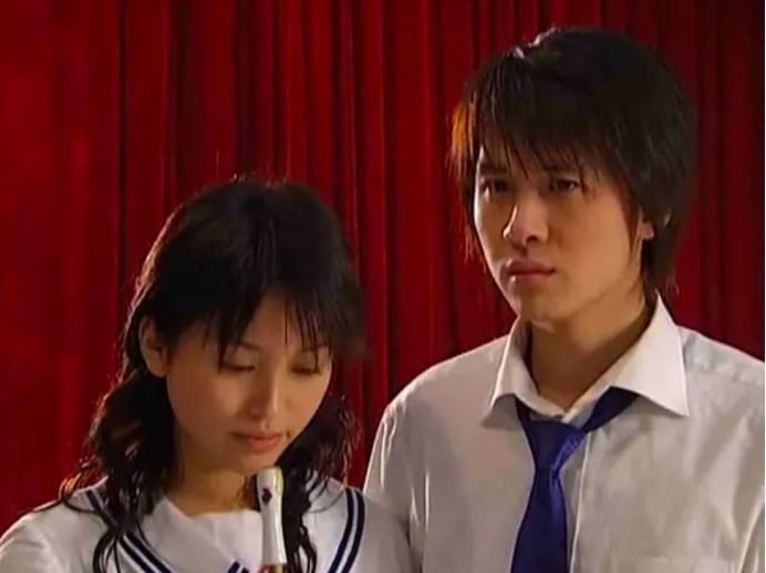 走红后还没吃红利就过气，两次被金莎喊话拒绝，李智楠做错了什么