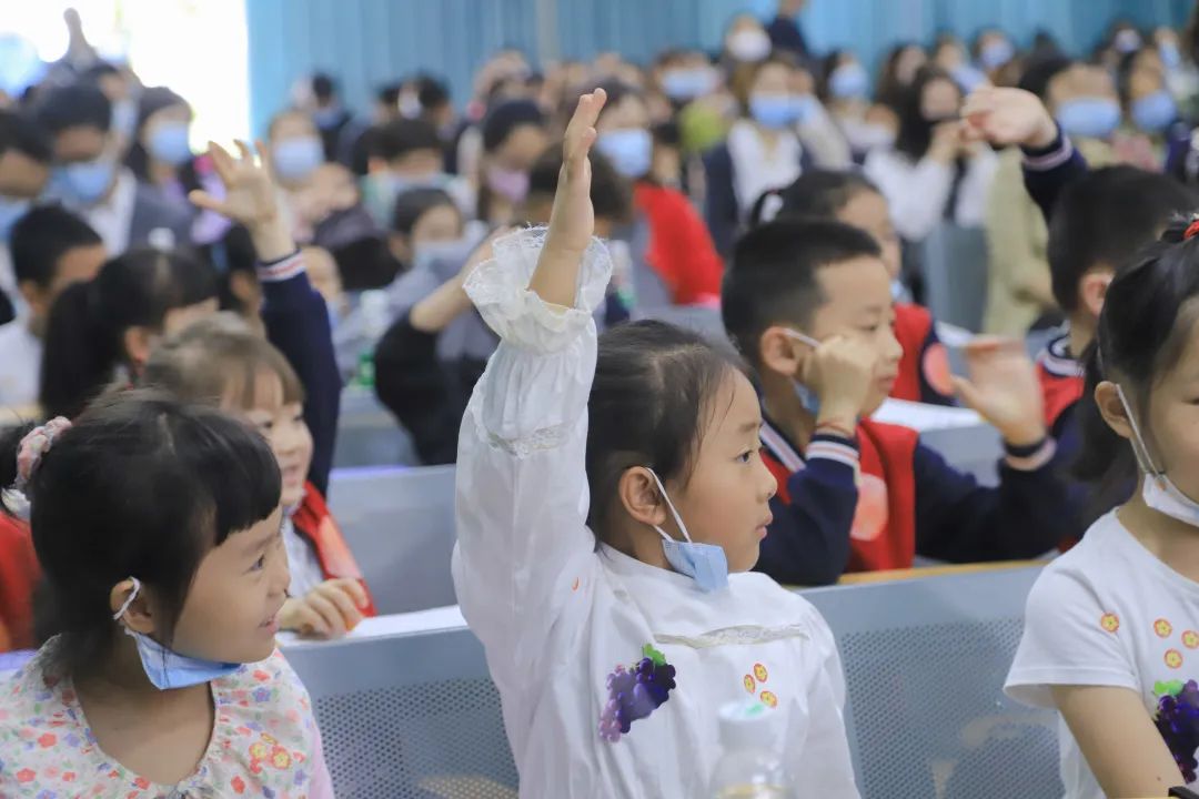 “我和南小零距离”一一记2022春南湖小学幼小衔接主题活动