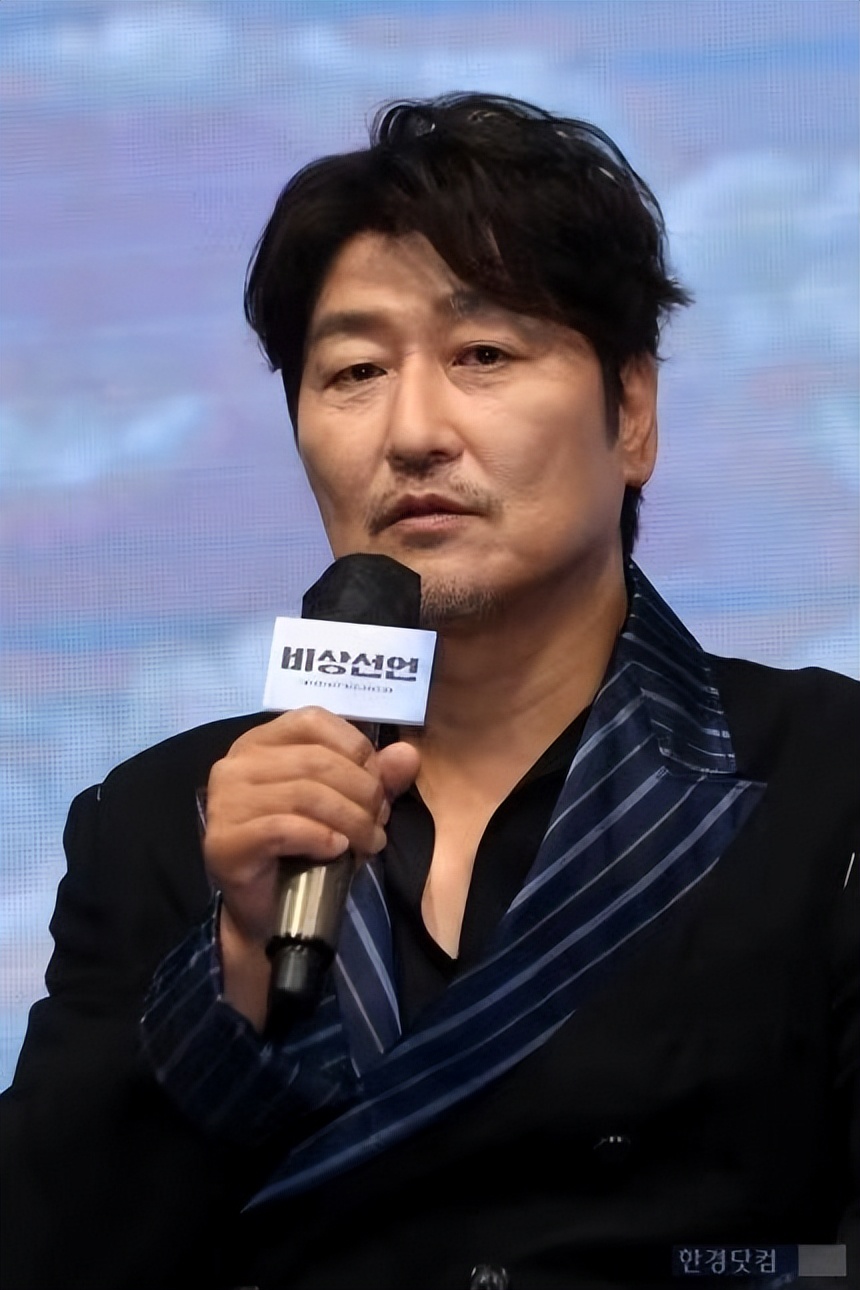 宋康昊李秉宪新片定档，神级阵容搭配，韩国灾难片再次直击人性