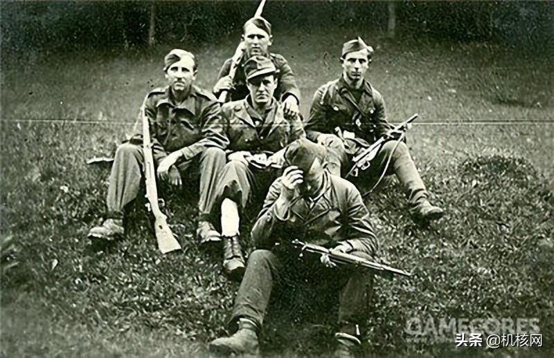 巴尔干土地上的无声呐喊 | Spomenik纪念碑考