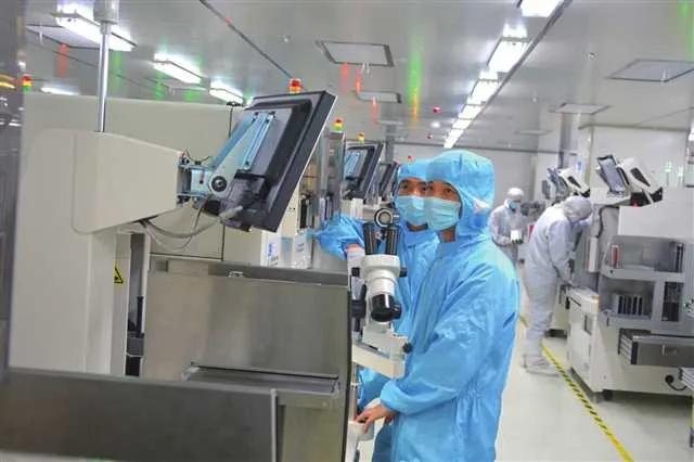 年轻人不喜欢干“实业”，是房地产所造成的？明年房地产要变革了