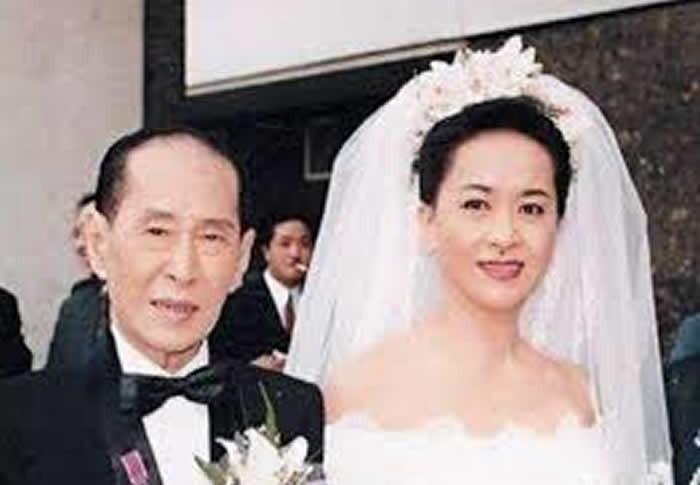 洪金梅：为嫁豪门，她穿了30年塑身衣，丈夫死后却只给她一块钱