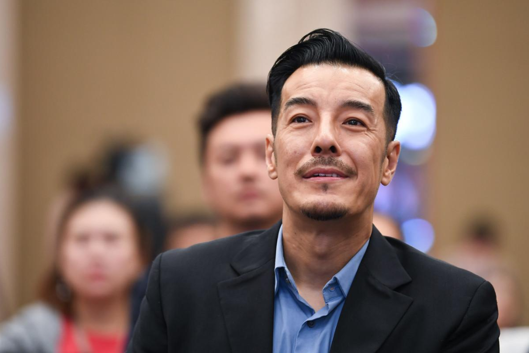 海一天与哈达离婚10年:娶小9岁刘帅生一女,她40岁依然单身无孩