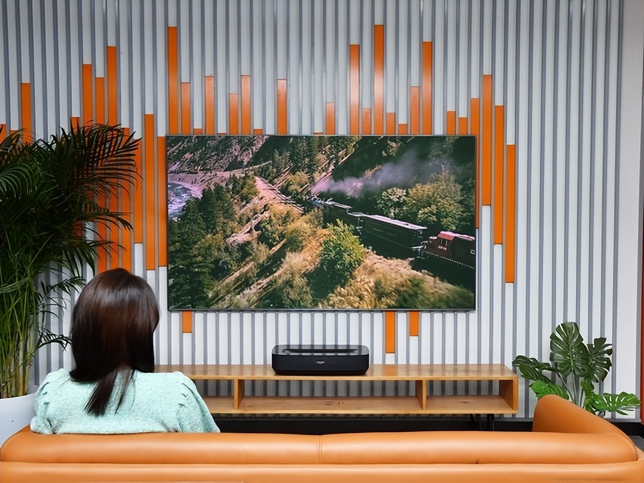 更大屏，更健康：海信80L9H激光电视开启“新视代”