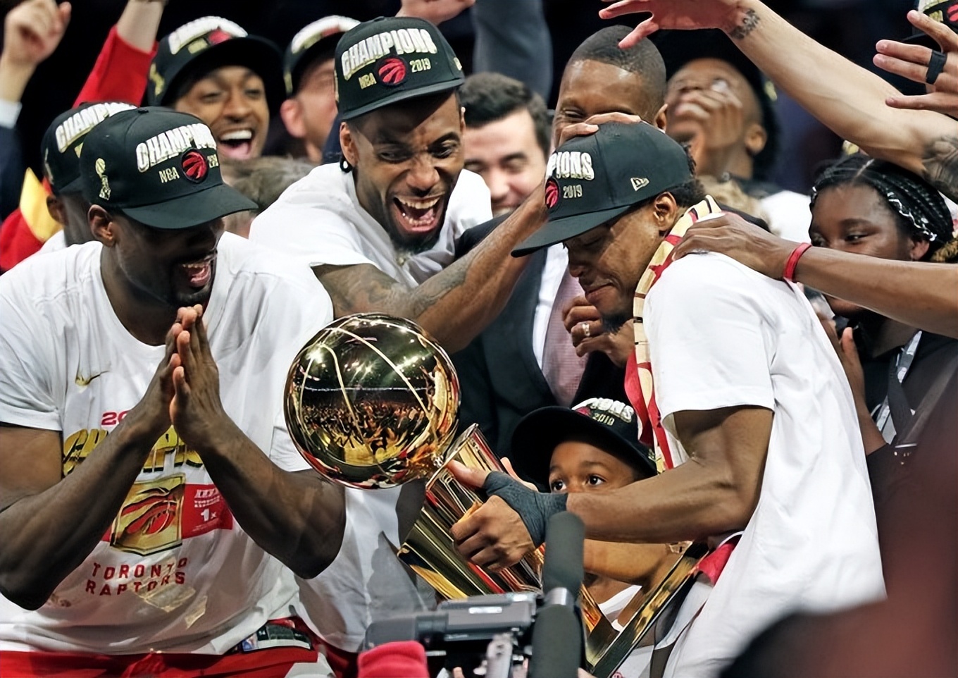 nba冠軍隊伍有哪些（新世紀NBA22個冠軍球隊，哪些球隊算單核奪冠？滿打滿算不超過4支）