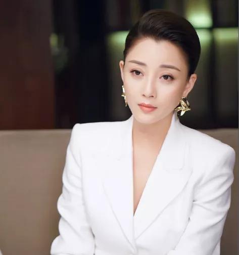 20位明星一个比一个清新、明艳、优雅、迷人