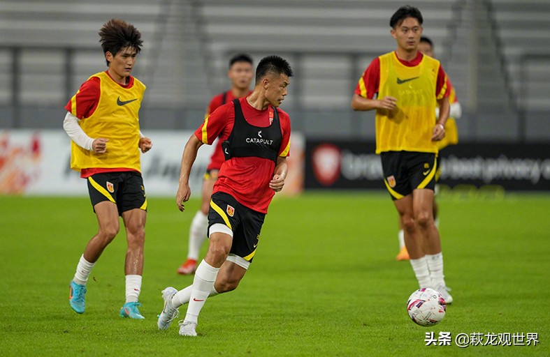 中国队对日本直播（CCTV5直播日本队VS国足！避免惨案必须拼刺刀 扬科维奇：压上去）