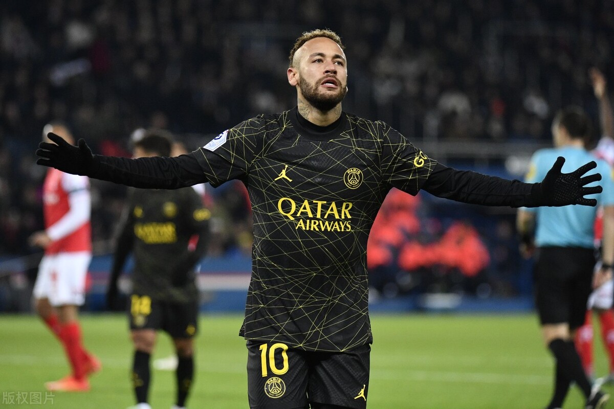 1-1逼平豪门（大冷1-1，法甲9亿豪门翻车遭绝平，大巴黎仅多3分，争冠变悬了）-趣拿体育