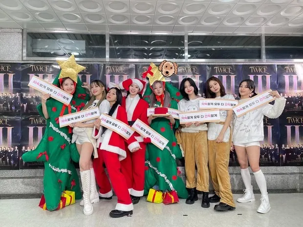SM最强女团来袭?强强联合的女版SuperM; LISA去看TWICE演唱会?
