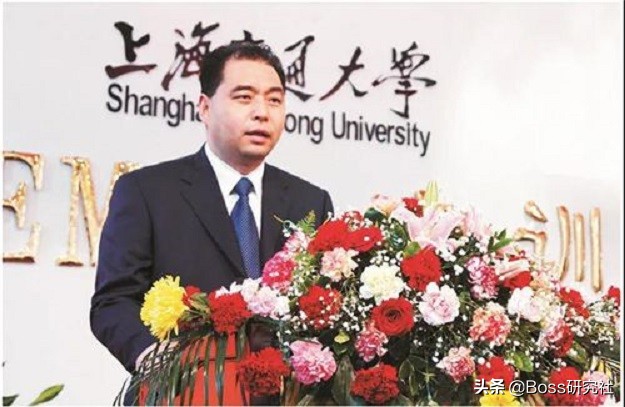 甘肃陇南走出的3位“大富豪”，人均身价高达54.3亿元人民币