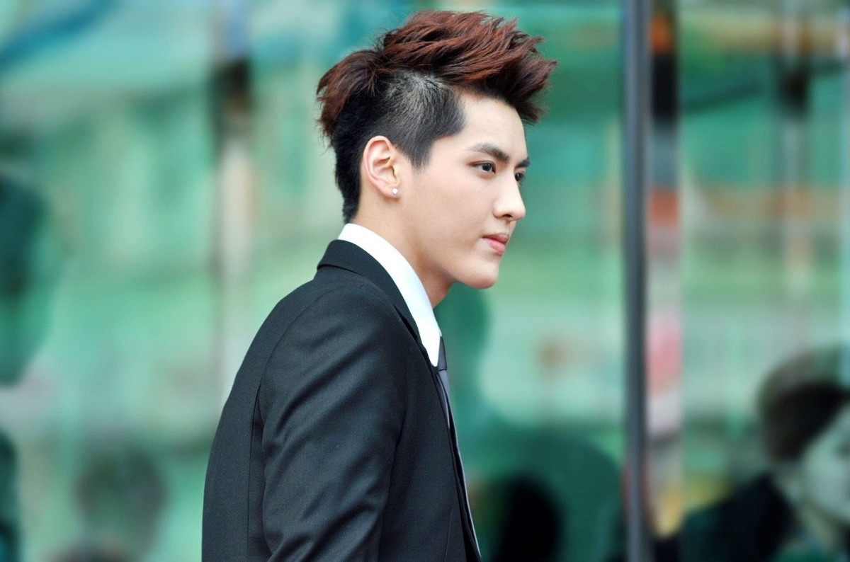 宋轶转发文案风波有感：明星们的虚假式爱国转发，大可不必