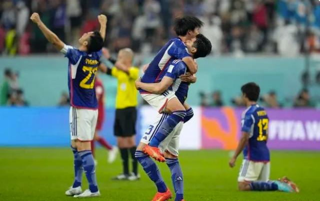 12月6日足球赛事预告 世界杯 日本 VS 克罗地亚 巴西 VS 韩国