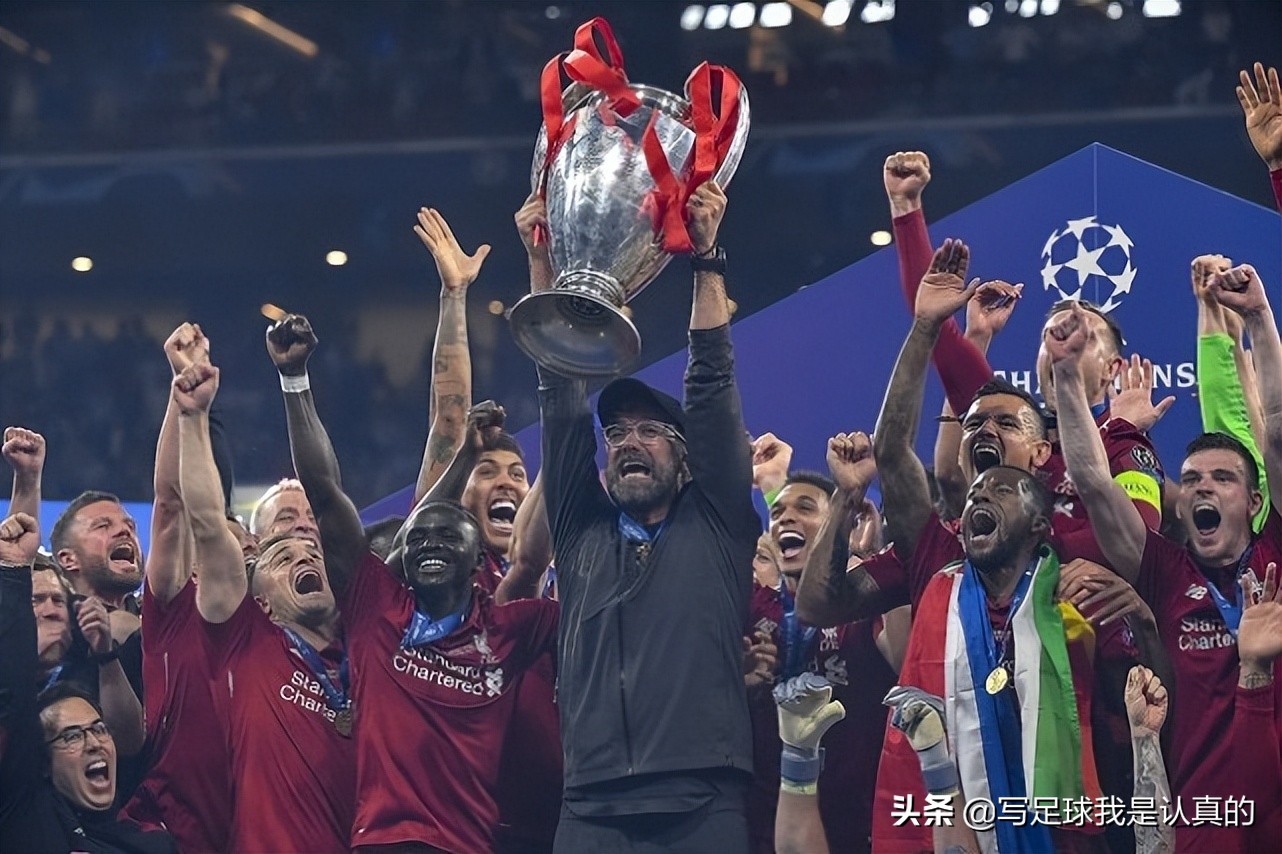 英超利物浦什么條件下可以奪冠</h2>

<p>　　這是5年里，利物浦第3次殺入歐冠決賽，前兩次分別是2017-2018賽季和2018-2019賽季，利物浦于2019年成功捧起大耳朵杯。</p>

<p>　　次年，利物浦借著這股威勢豪奪隊(duì)史首個(gè)英超冠軍，只可惜，利物浦在歐冠淘汰賽，因?yàn)殚T將阿利松受傷，輪換登場的阿德里安送出了匪夷所思的失誤，導(dǎo)致利物浦該賽季早早被淘汰出局。</p>

<p>　　<img alt=