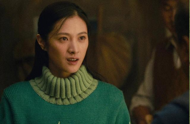国产剧终于放弃美颜？殷桃素颜有瑕疵、仍美艳，马思纯胖却获好评