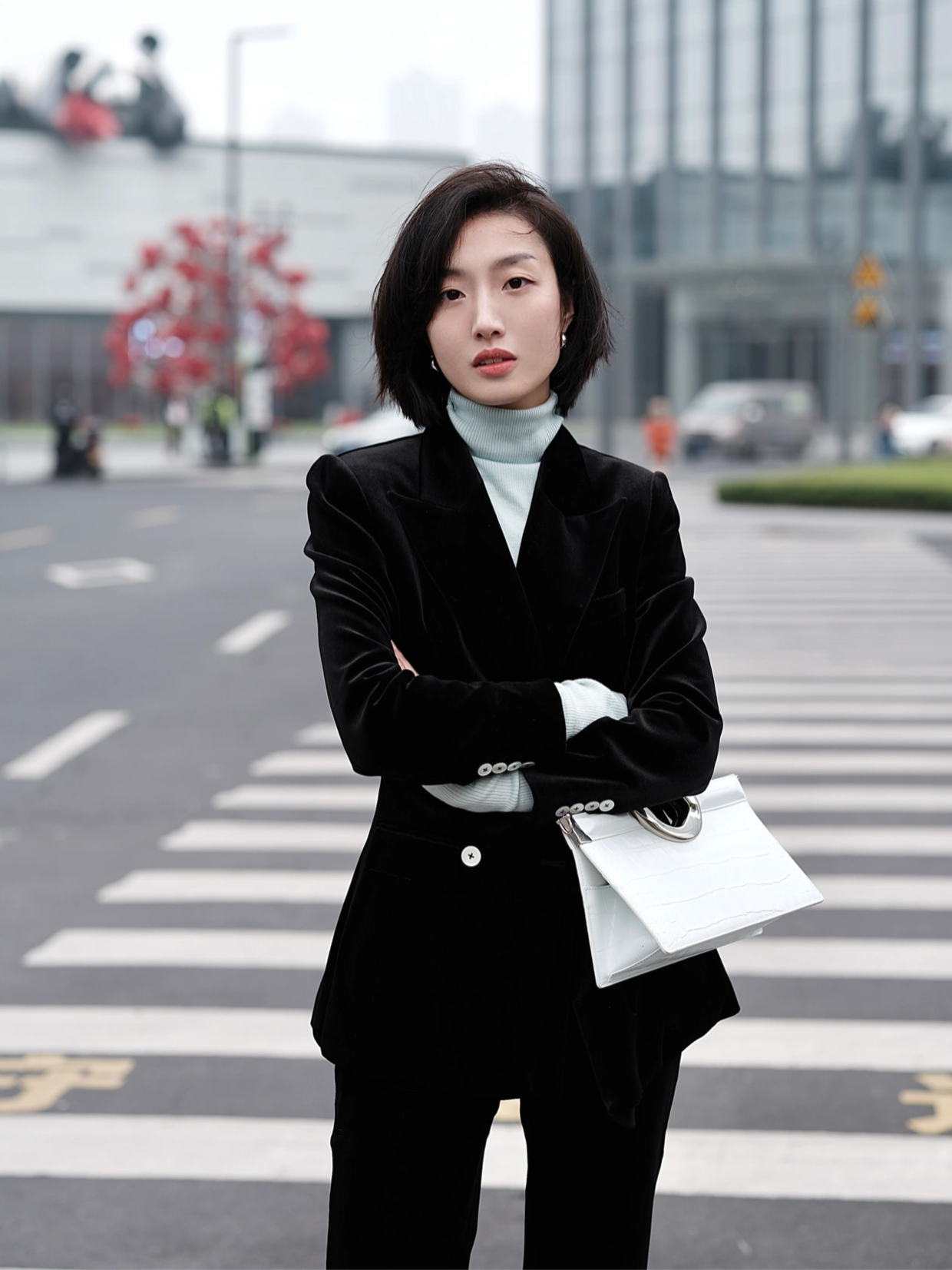 讲真,学会穿西装的你,霸气与女人味兼具,简直好看极了