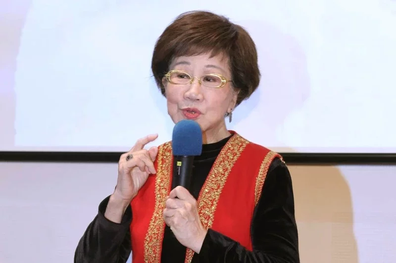現在人們為什麼加入民進黨？ 呂秀蓮：因為“容易當選”且沒有使命