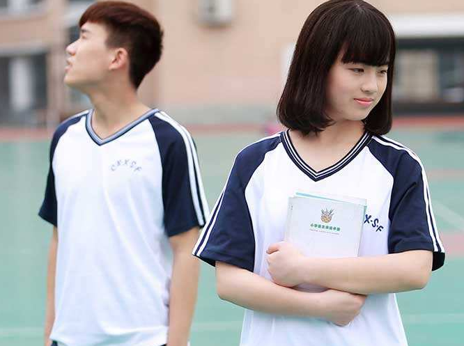 初中不同学科学霸送同桌情书走红，差生看不懂，真的很直白