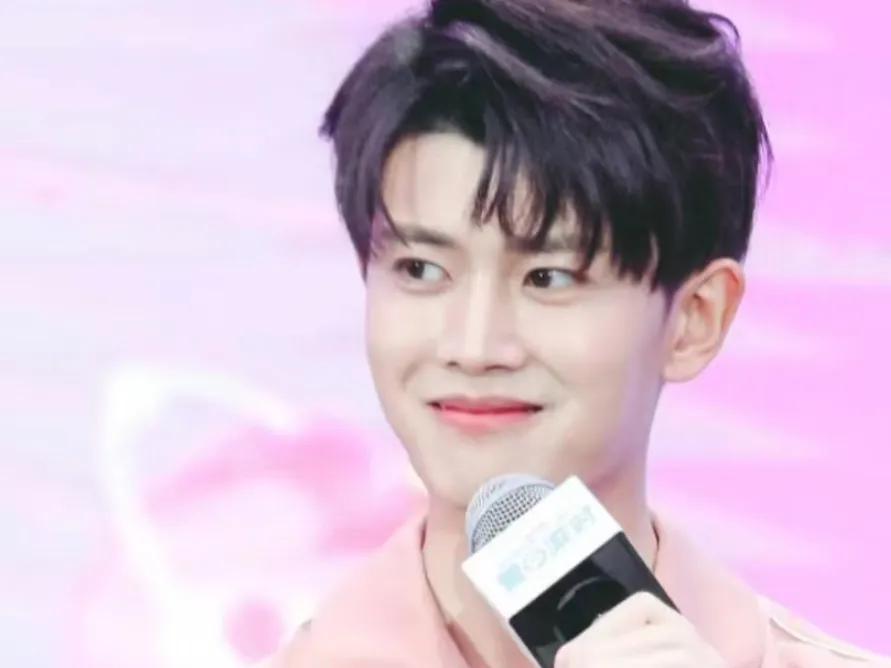 国超上身任嘉伦