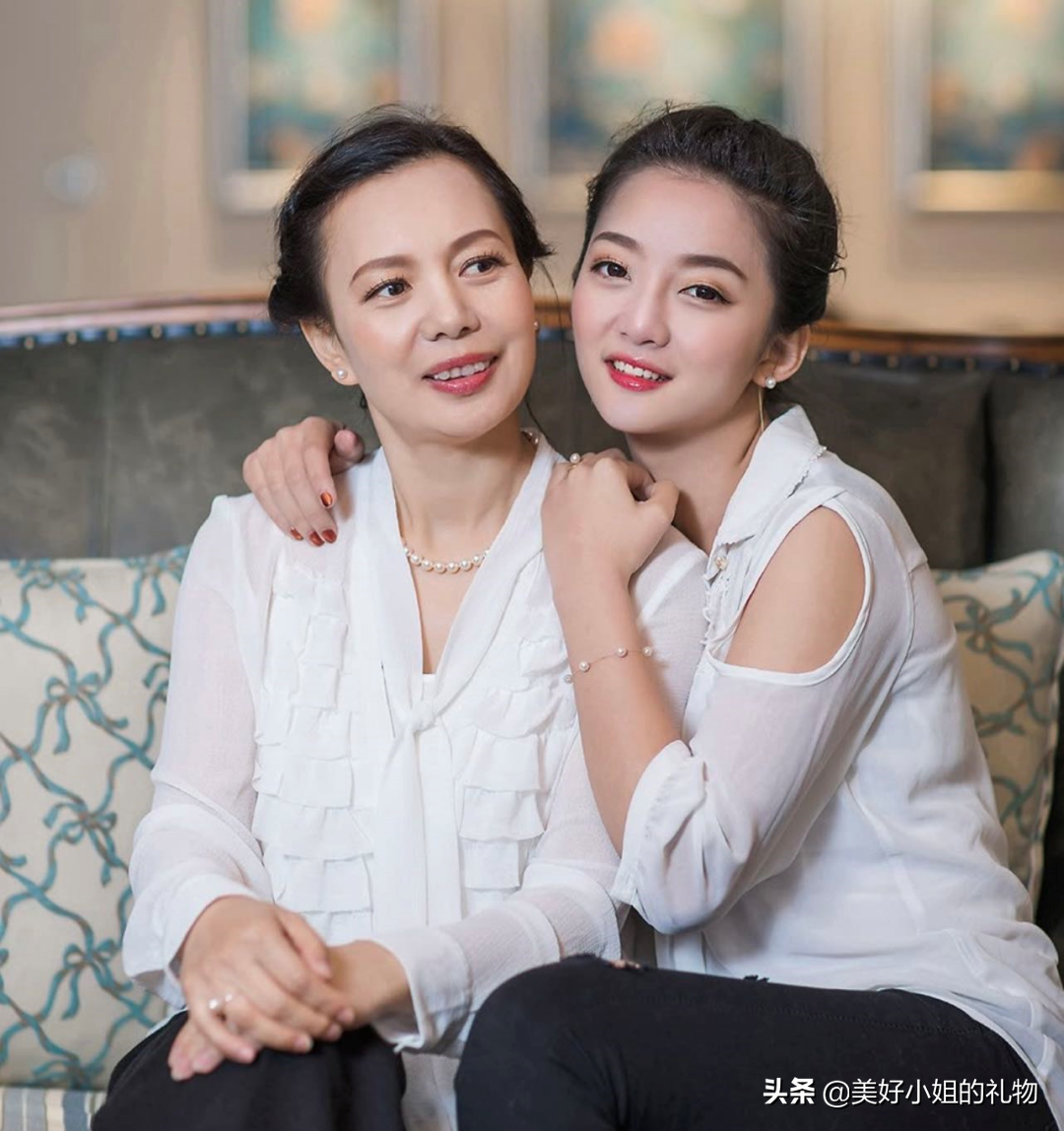 母亲节礼物系列I 细数我私藏的宝藏首饰，千元不到让妈妈闪耀起来