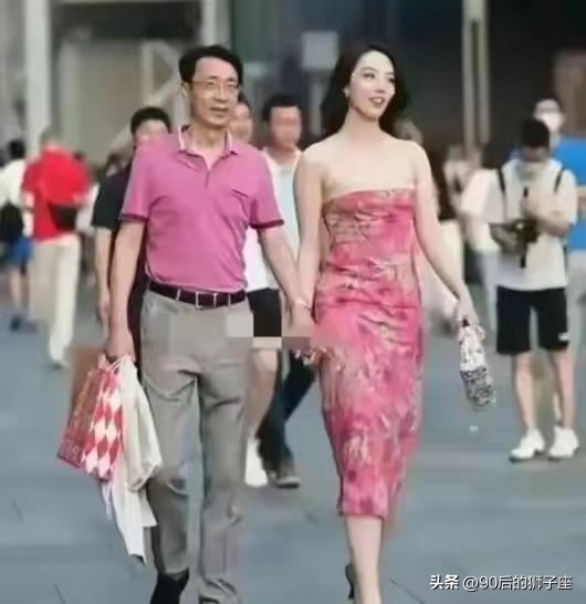 成都“牵手门”事件引发热议，街拍是否侵犯了个人隐私？