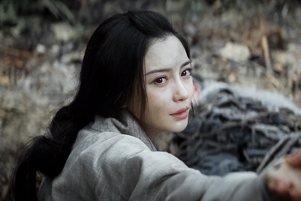 播8集，冲到榜单第一，baby令观众成功入坑，言情剧有天花板了？