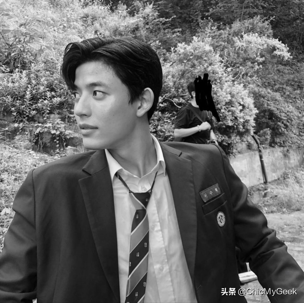 起底僵尸校园大热男二朴所罗门一夜爆红后狂删ins旧照