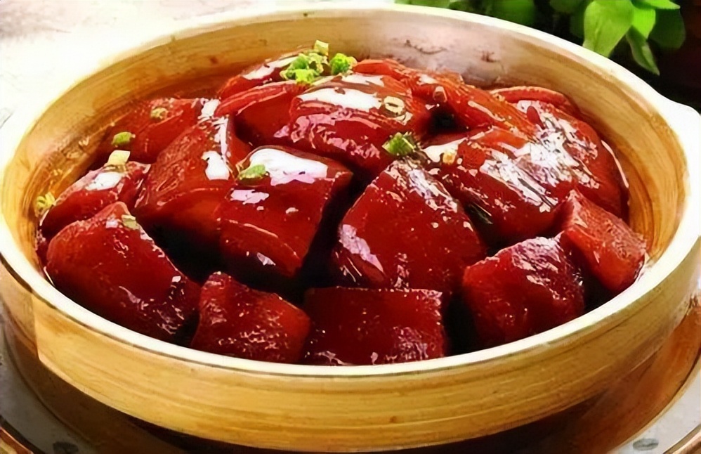 过年啦!上海人餐桌上的特色菜有哪些?